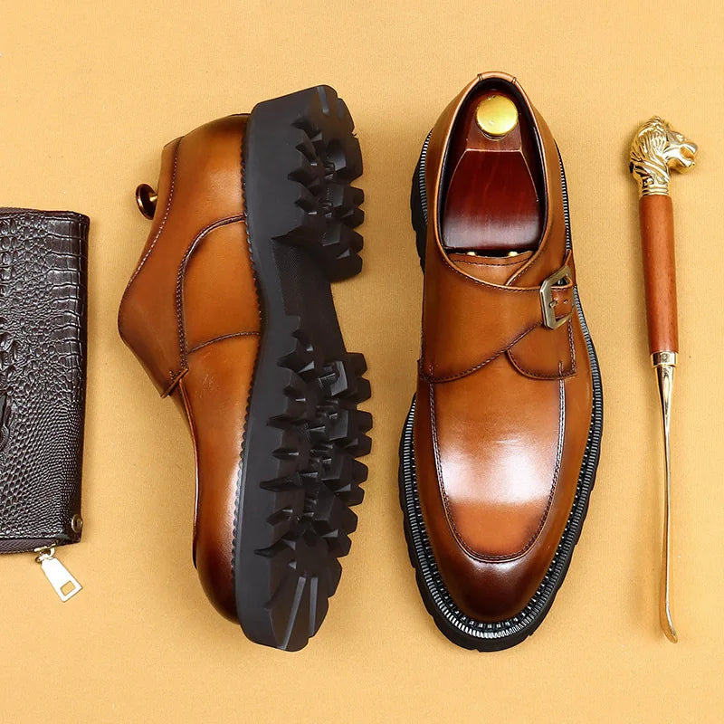 Stylish Solid-Pattern Strap Buckle Wingtip Monk Shoes for Any Occasion