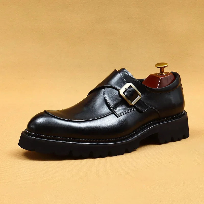 Stylish Solid-Pattern Strap Buckle Wingtip Monk Shoes for Any Occasion