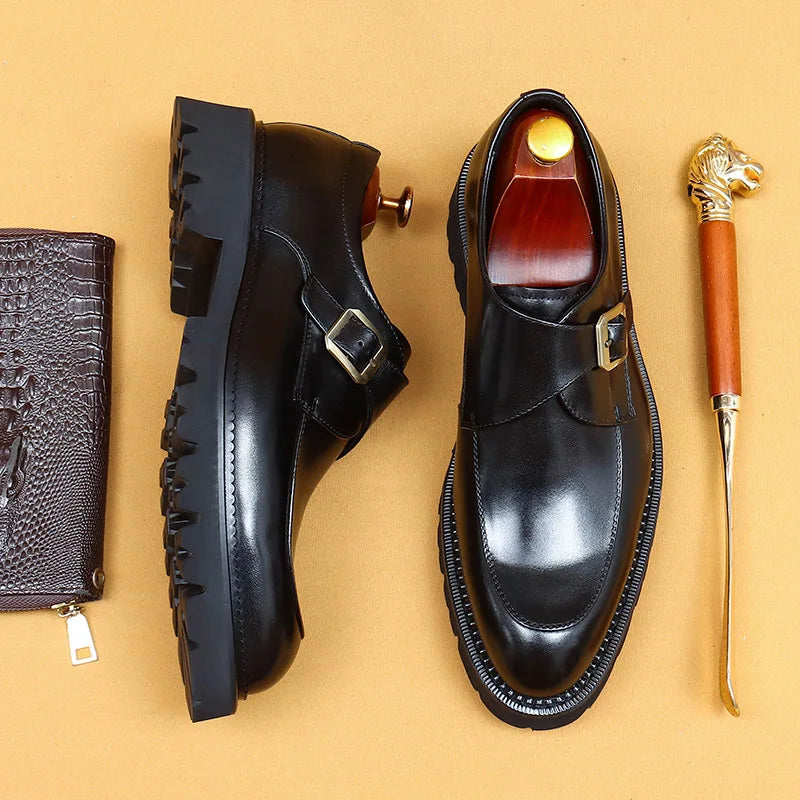 Stylish Solid-Pattern Strap Buckle Wingtip Monk Shoes for Any Occasion