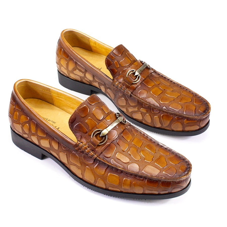 Stylish Classic Cowhide Leather Slip-On Men's Loafers with Rock Texture