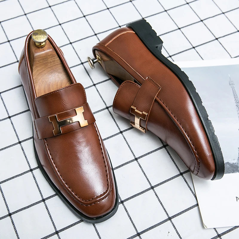 Stylish and Comfortable Breathable Metal Decorated Slip - On Loafers for All Occasions