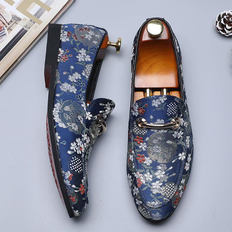 Men's Casual Chinese Embroidery Pointed Toe Loafers with Free Shipping
