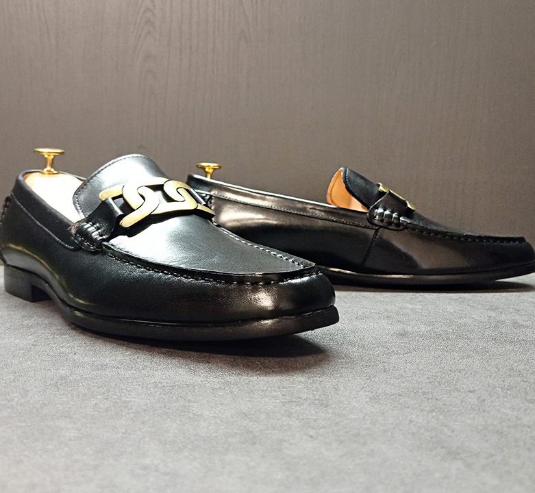 Stylish Coal Gold Chain Men's Slip-On Loafers Shoes