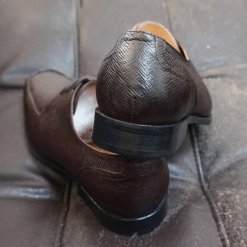 Timeless Classic Men's Pointed Toe Derby Shoes in Genuine Cow Leather