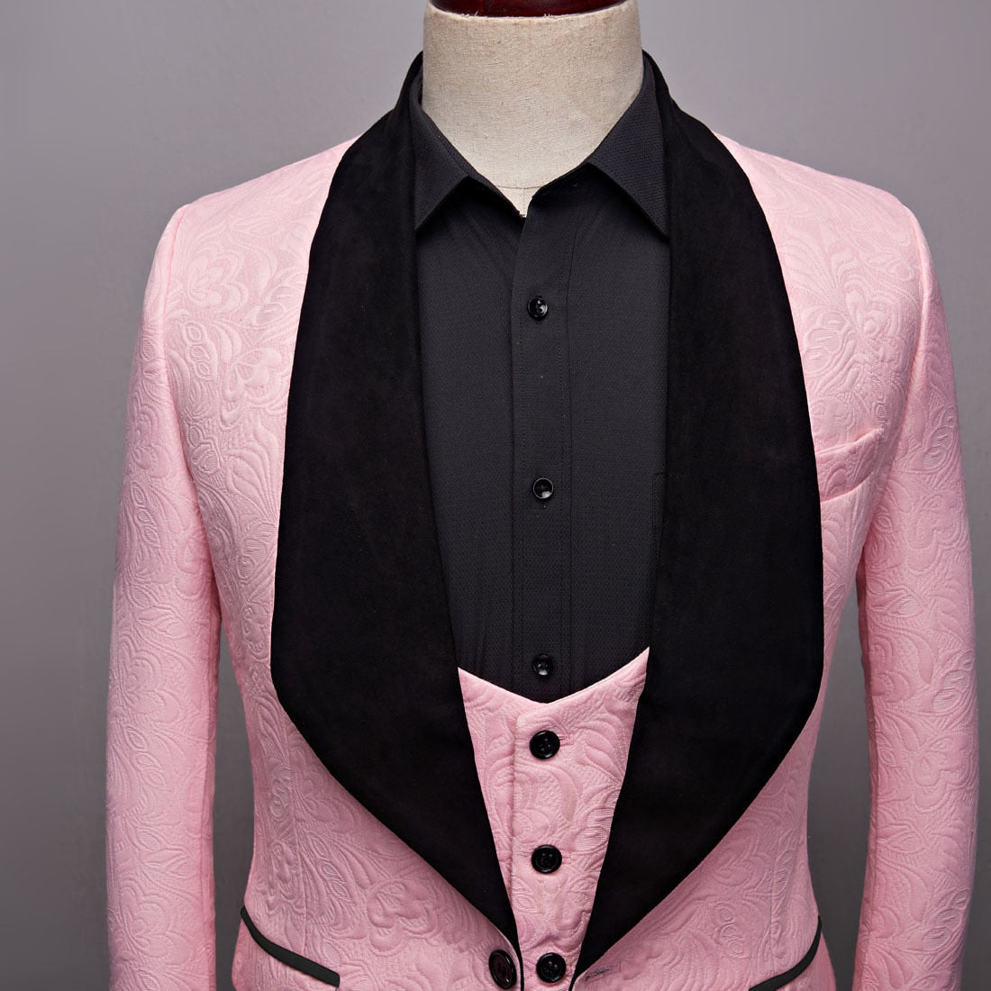 Complete Set of Men's England Style Dress Suit with Big Shawl Lapel Jacquard - Blazer, Vest, and Pant