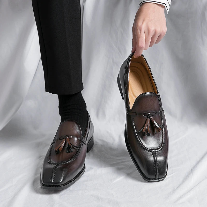 Stylish Solid Leather Square-Toe Tasseled Loafers for Fashionable Men