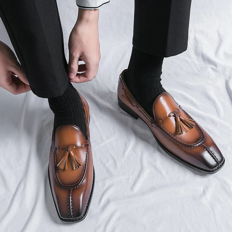 Stylish Solid Leather Square-Toe Tasseled Loafers for Fashionable Men