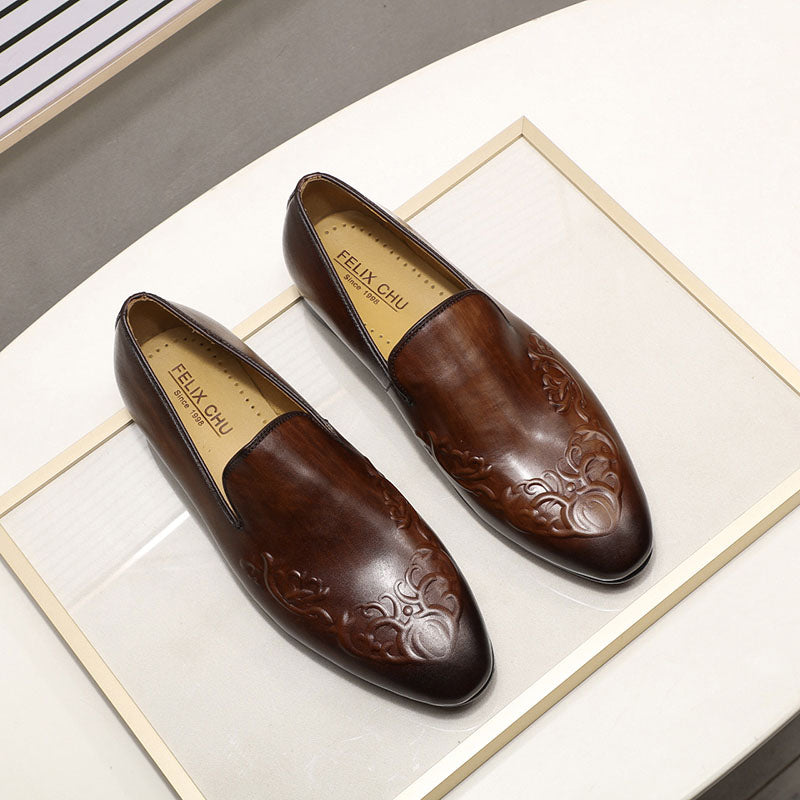 Stylish Flower-Carved Leather Loafers for Comfortable and Durable Footwear