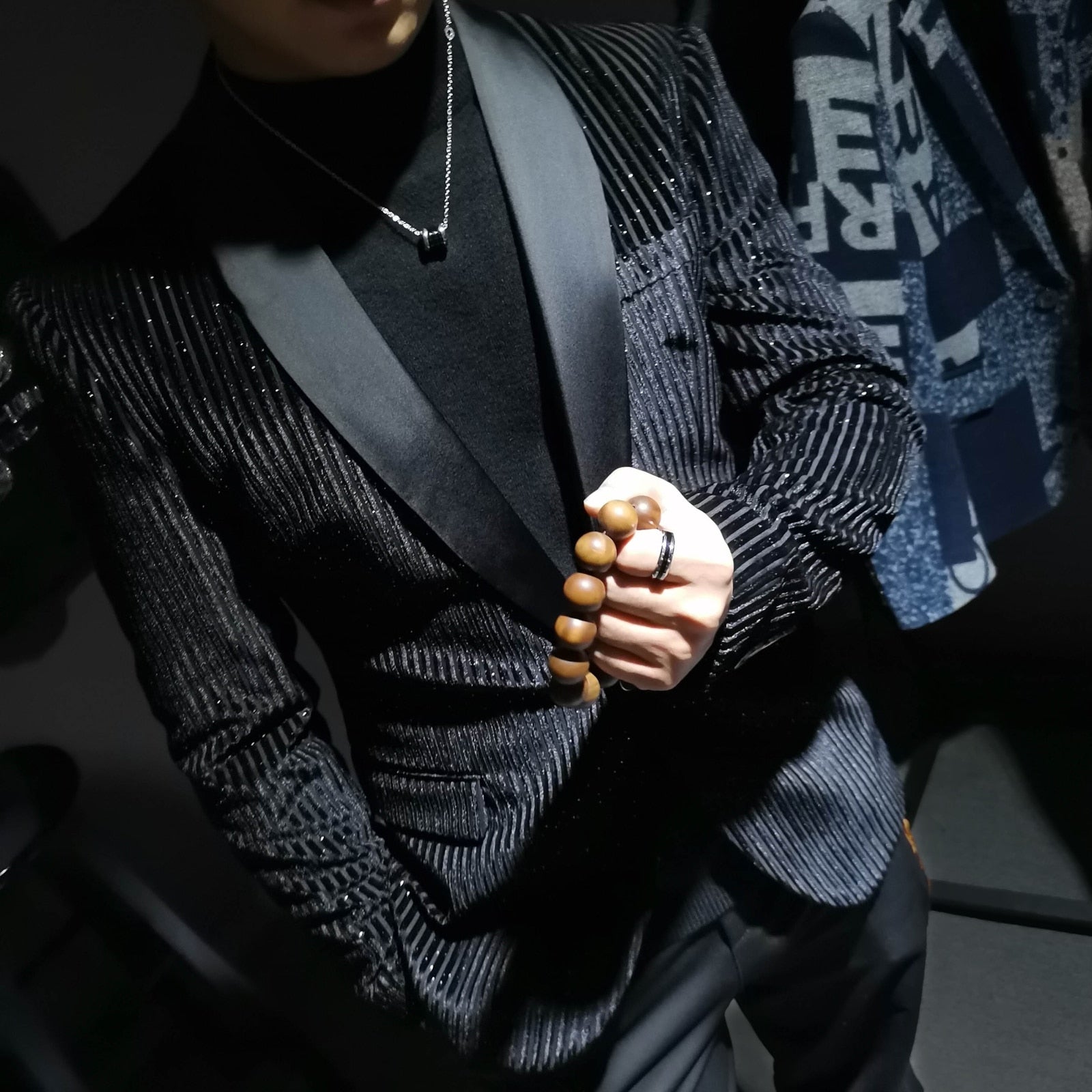 Stylish Smart Casual Monochromatic Striped Men's Blazer for Business and Casual Occasions