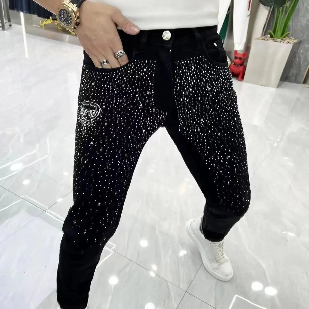 Stylish Solid Black Rhinestone Accented Slim-Fit Jeans for All Occasions