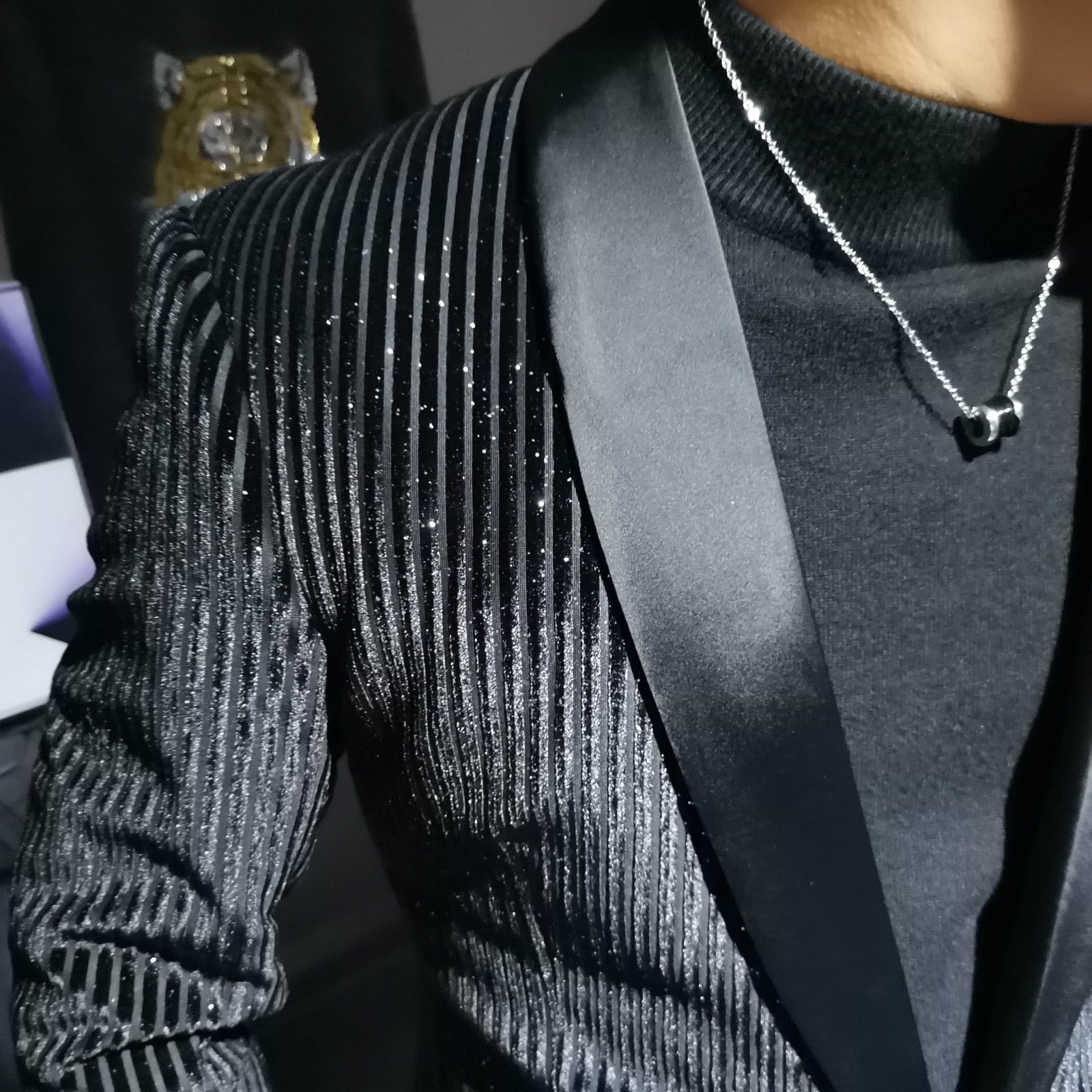 Stylish Smart Casual Monochromatic Striped Men's Blazer for Business and Casual Occasions